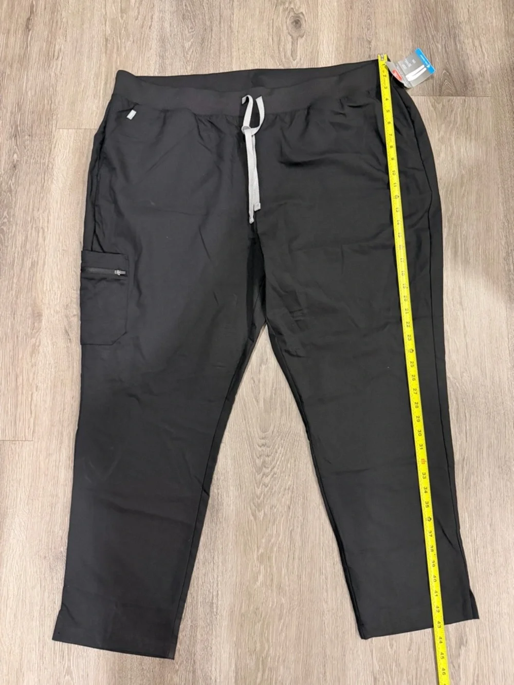 Hanes Unisex Black Men's Jogger Scrub Pants with Contrast Drawstring